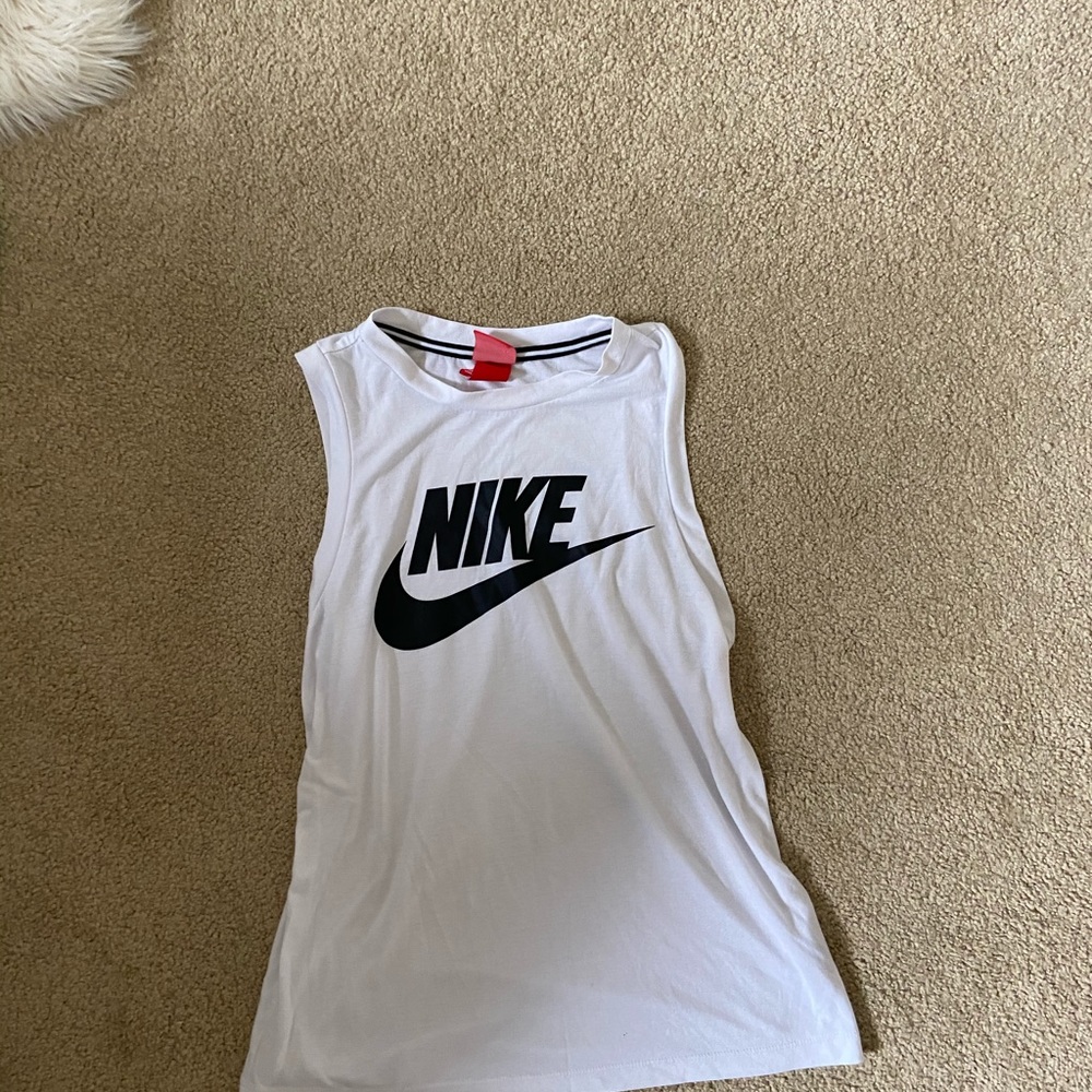 Nike Muscle Tank
